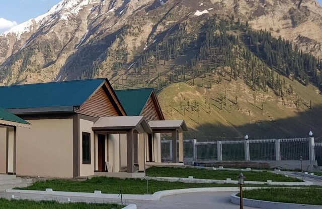 Pine Top Resort Batakundi