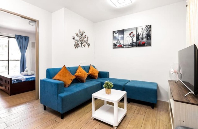 PineSuites Relaxing 2-bedroom condo with pool and garden view accepts small pets only