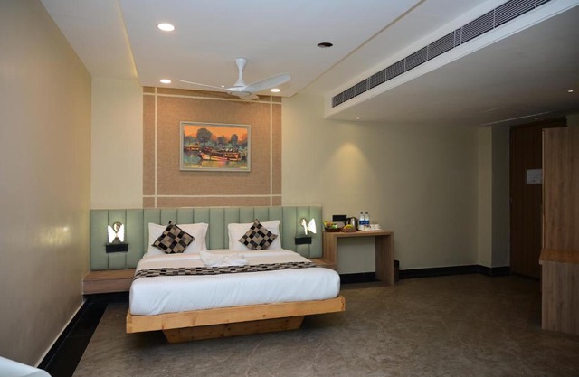 Pipul Ocean View Resort