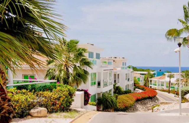 Piscadera Harbour Village