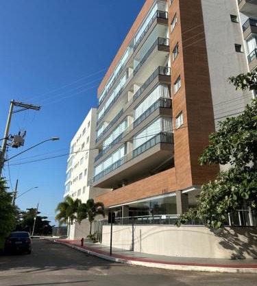 Piscina,sauna ,ar condicionado a 30passos da Bacutia