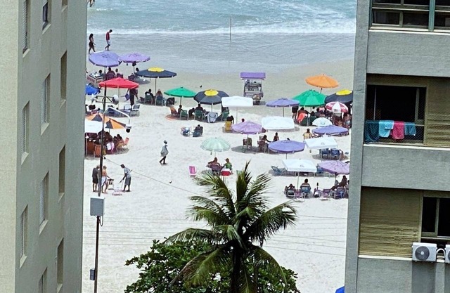 PITANGUEIRAS 50 METERS FROM THE SEA, SERVICE. BEACH, SIDE SEA VIEW, WI-FI