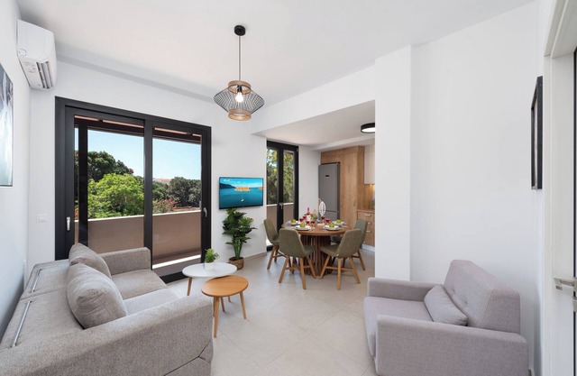 Plaka Center Retreat