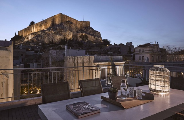 Plaka's Villa with Breathtaking Acropolis View