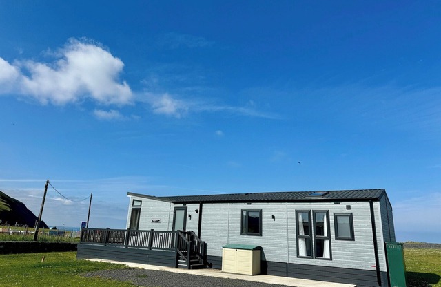Platinum 2 Bed Spa Slps 4 (Pet)