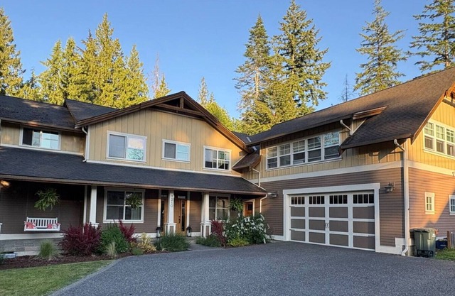 Play hard but rest EASY! Centrally Located Luxury!