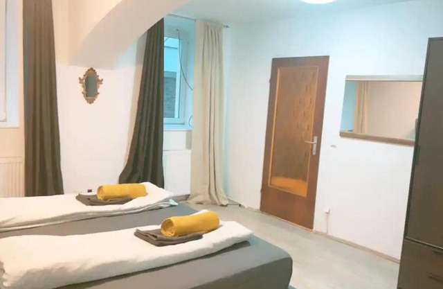 Pleasant 1BR Apt. Well Located & Close to Prater