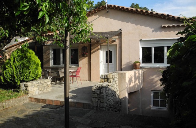 Pleasant house on the heights of Anduze