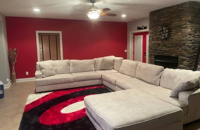 Plush guest Suite. Near Golf Courses & Grandover Resort. Privacy and comfort.