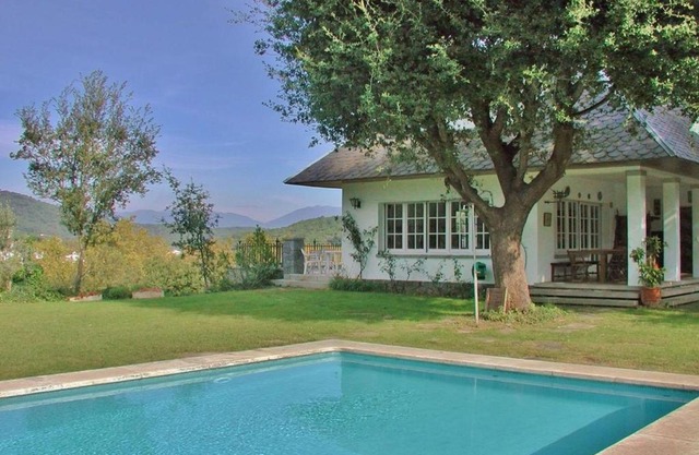 Plush Villa in Orrius with Private Swimming Pool