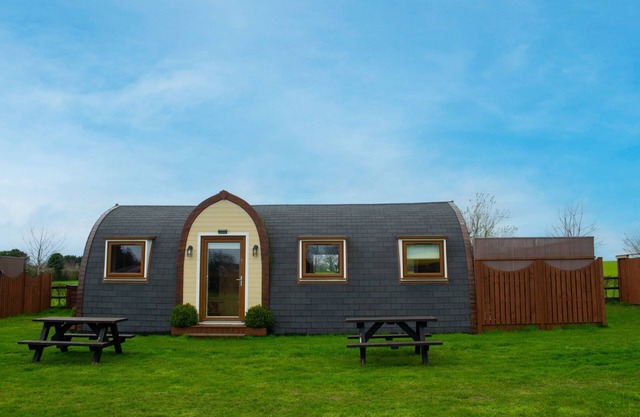 Pod 1 with Countryside view and Hot Tub