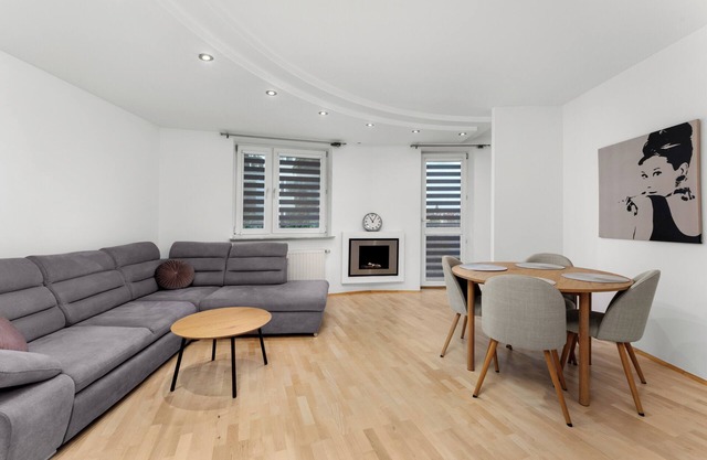 Pod Fortem Homely Apartment