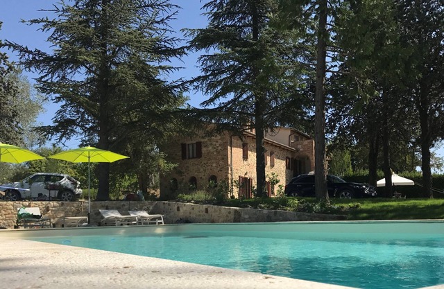 Poggio Cantarello Country Home
