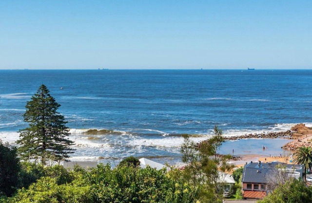 Point View - 'Amazing Views & Location'