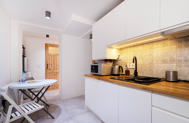 Polesie 2-Bedroom Apartment