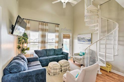 Pool and Marina Access Home in Terramar Beach!