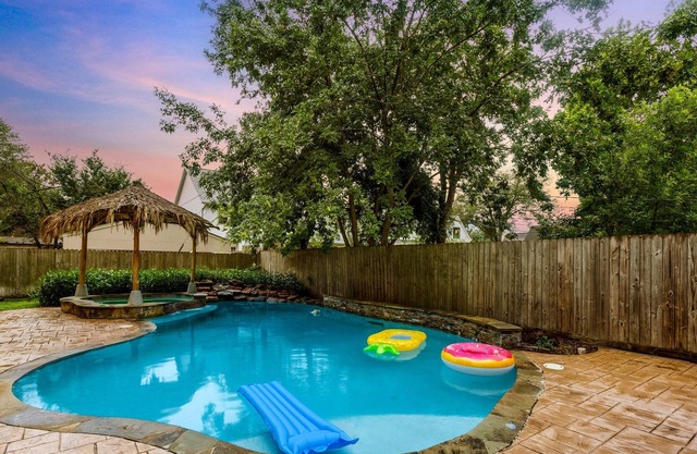 Pool & Hot Tub | Theatre & Game Room near Galleria