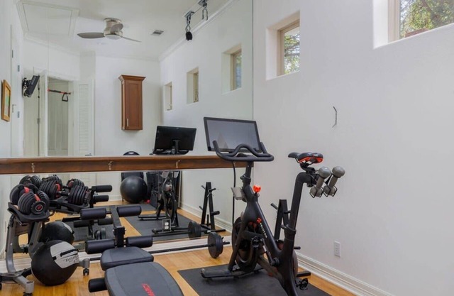 Pool, King Beds, Gym - The Victoria - Portoro