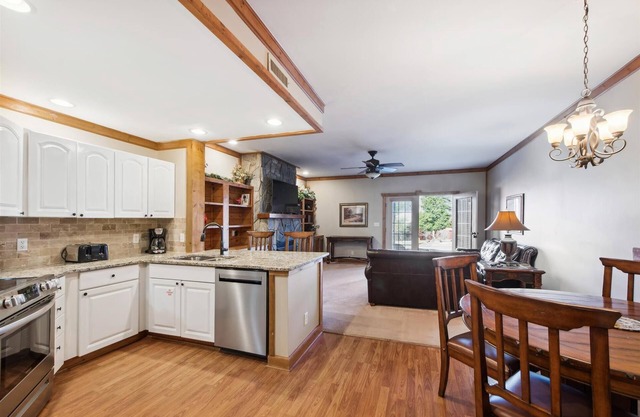 Pool, Tennis & Basketball Court - White Oak 15