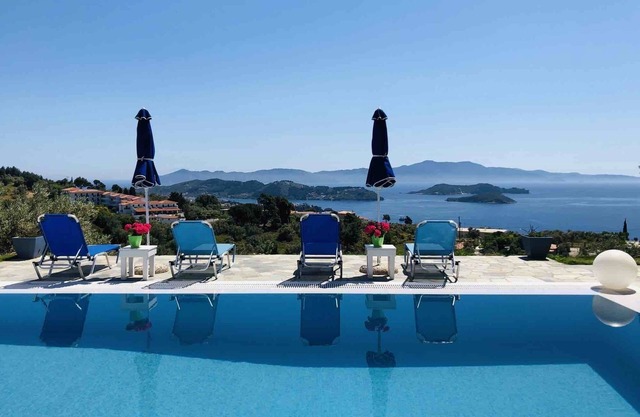 Pool Villa with Stunning Views