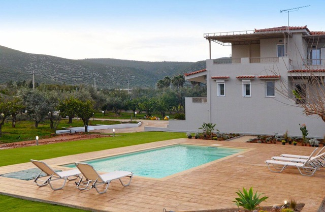 Poolside Lush Retreat