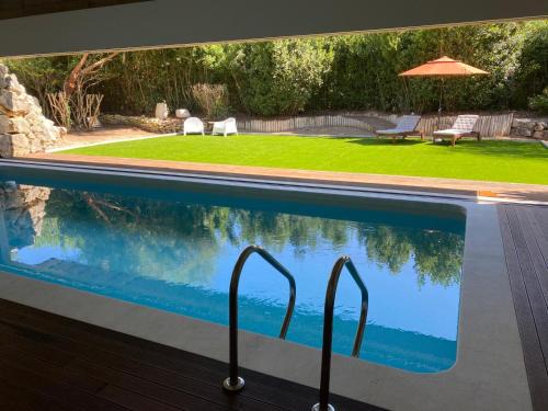 Poolside Suite - Heated Shared Pool-Quinta da BellaVista