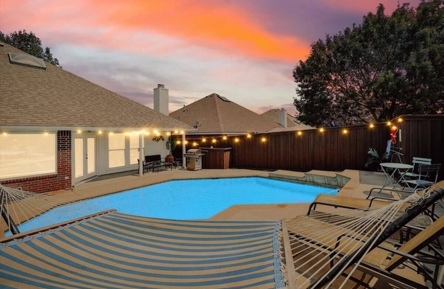 Poolside Summer 5BR 2Bath Home with Gaming Room