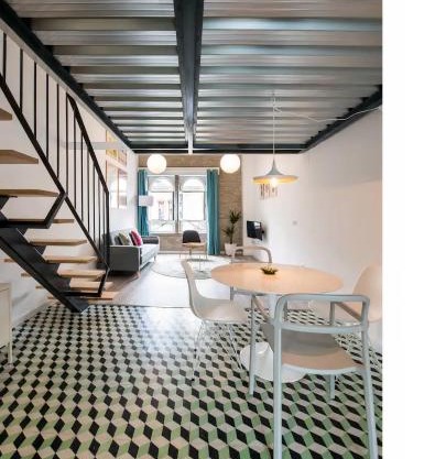 Pop Art Feria luminoso dúplex con terraza privada