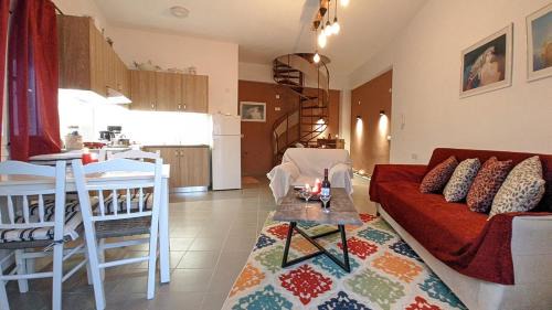 Popi Studio 2, Mochos Square