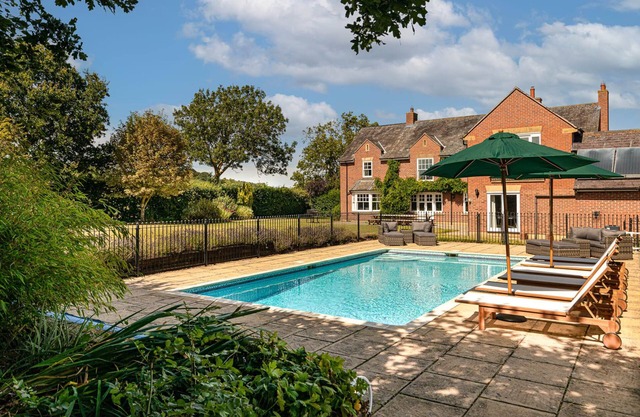 Port Hill House with Heated Outdoor Pool