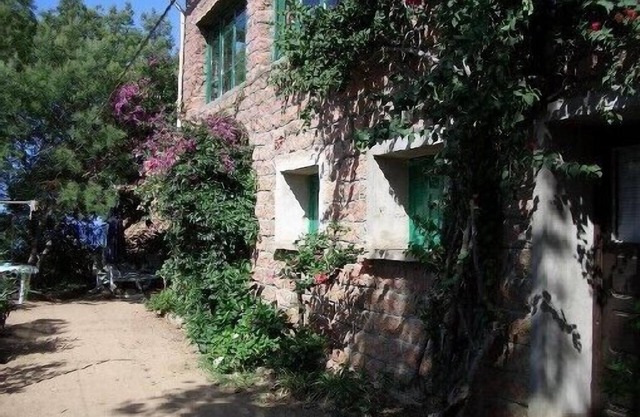 PORTO VILLA traditional pink granite, sea view tower and mountain