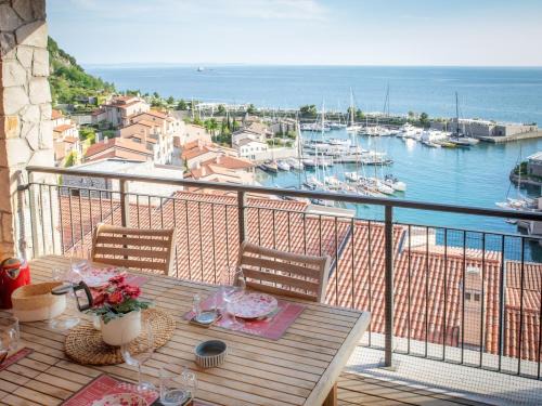 Portopiccolo Avolare Apartment InRed