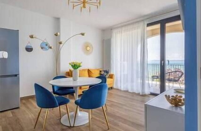 Position Terrace 2 bedrooms Wi-Fi Kitchen TV 4k