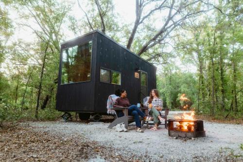 Postcard Cabins Ozark Highlands, Outdoor Collection by Marriott Bonvoy