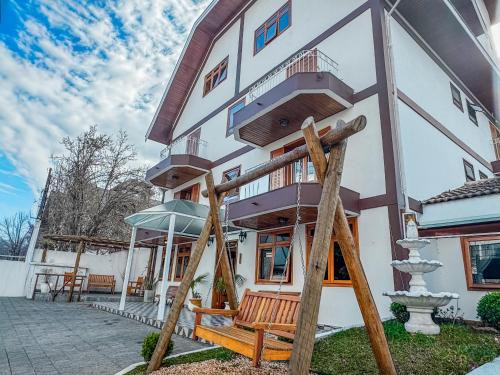 Pousada Vilage Inn Capivari Campos do Jordão