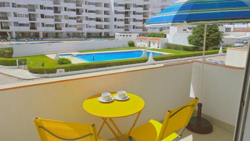 Praia Eulália with pool and 5 minutes from the beach
