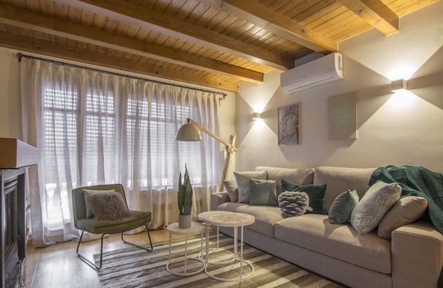 Precioso Ático con chimenea 48 2D