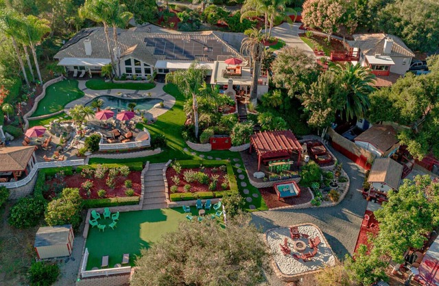 Premier rental estate with an ample array of amenities & outdoor, open-air oases