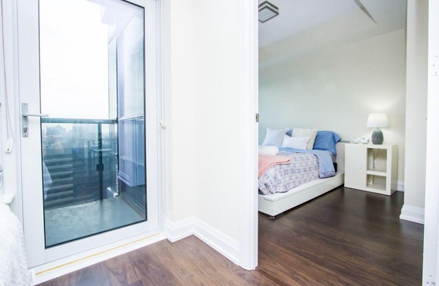 Premium 1 Bedroom/Parking/Subway/North York