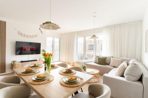 Premium-Apartment mit Balkon - Perfekt für Familien, Gruppen und Geschäftsreisende - ZAYA STAYS