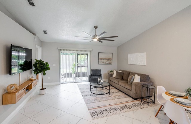 Premium Lake Wales Getaway!