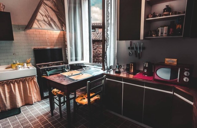 PRESTIGIOUS APARTMENT 30 MINUTES FROM ROME