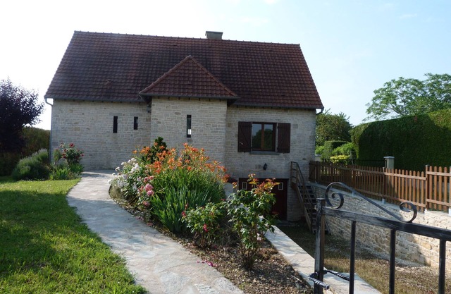 Pretty country house for 9 people, quiet, completely renovated in 2018