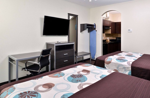 Prime Location! 2 Great Units! Close to George Bush Intercontinental Airport!