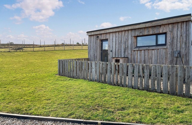 Primrose Bale Cabin - UK49075