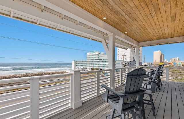 Pristine, Beach View Home w/ a Private Pool, Free WiFi, Washer/Dryer, & A/C