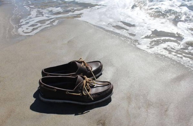 Pristine Four Season Family Beach House. Walk to Beaches, Restaurants & Trolley.