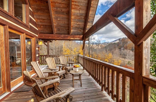 Pristine Mountain Cabin near Valle Crucis