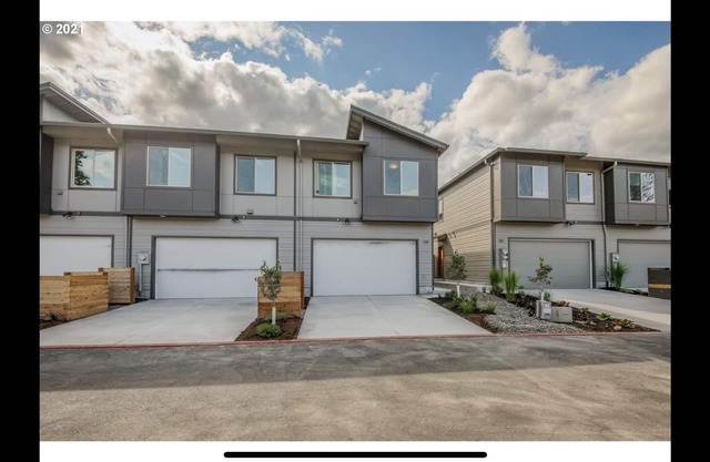 Private 1Bed 1Bath Guest Suite w/1 Parking Spot minutes from Edgefield