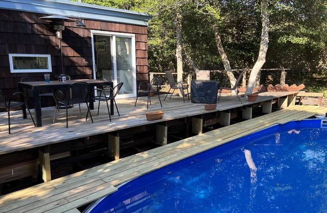 Private 3BR 3BA Fire Island Cottage w/pool 4 min to harborl